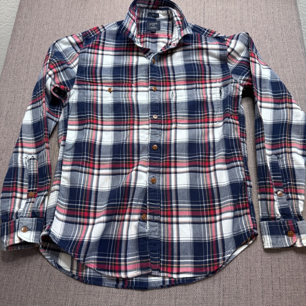 J.Crew Flannel Shirt Mens Medium Slim Fit Navy Red Plaid Distressed Button Down